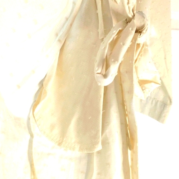 Cream Robe by Savage X Fenty Beauty size xs -s. Pockets. Final Price Drop. - Picture 3 of 6